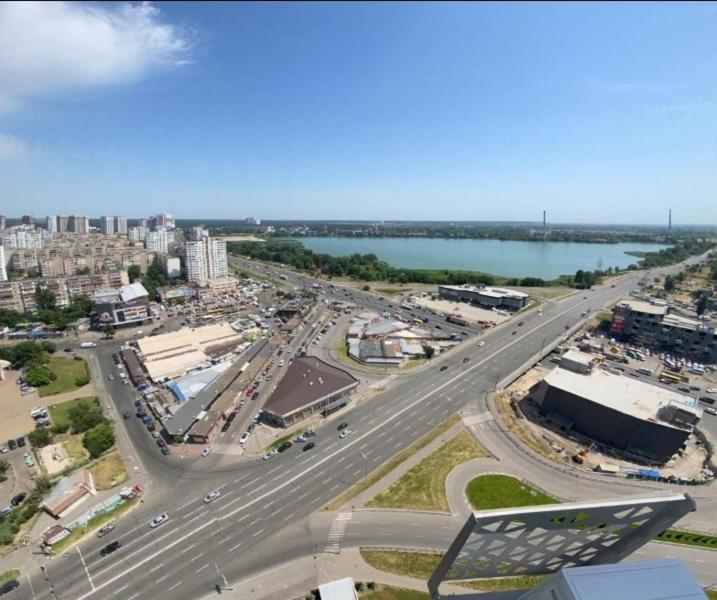 Квартира Метро Харківська, Позняки Жк Лебединий Kyiv Exterior photo